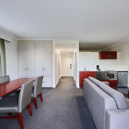 Abode Narrabundah Hotel Canberra Exterior foto