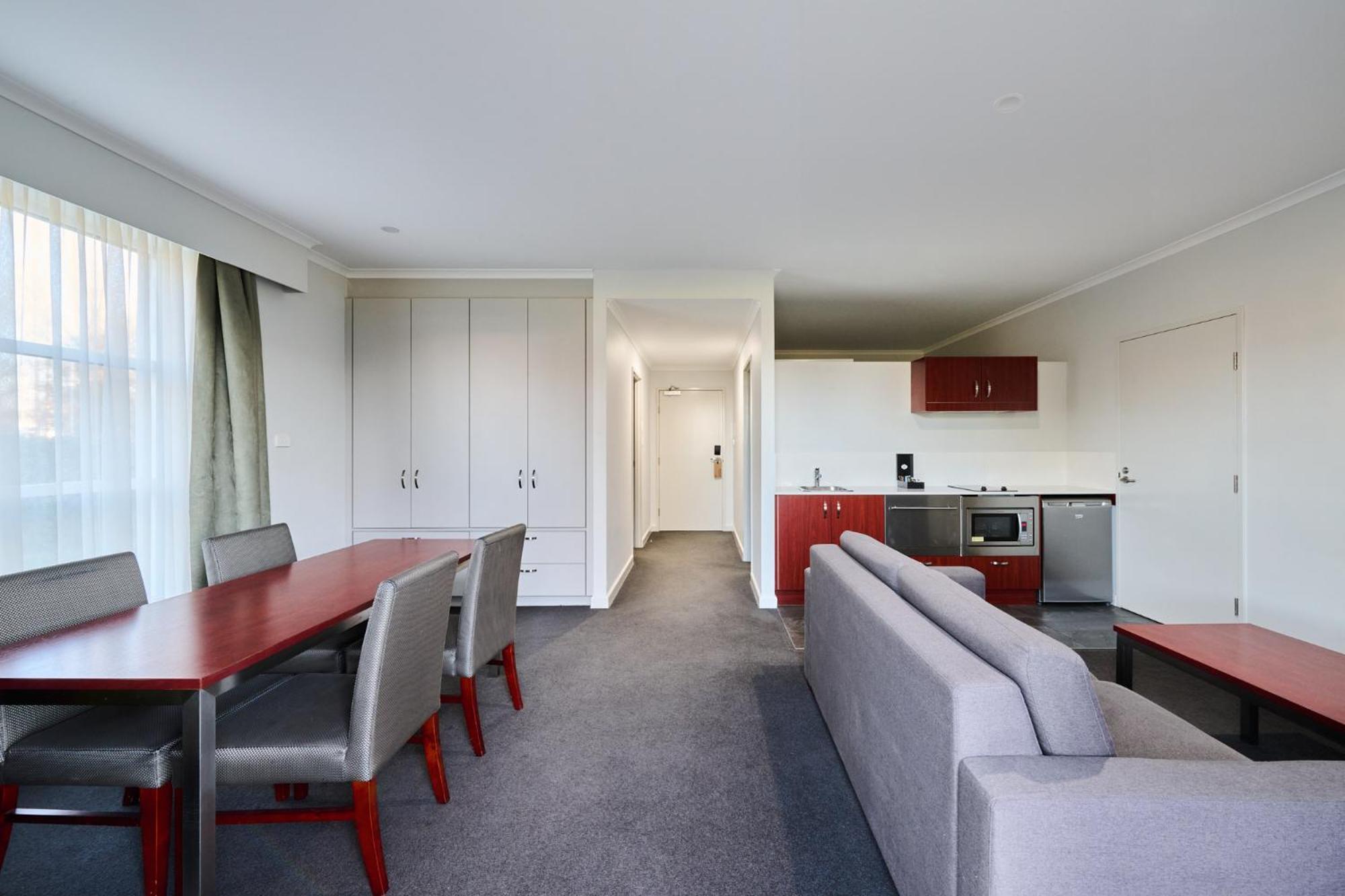 Abode Narrabundah Hotel Canberra Exterior foto