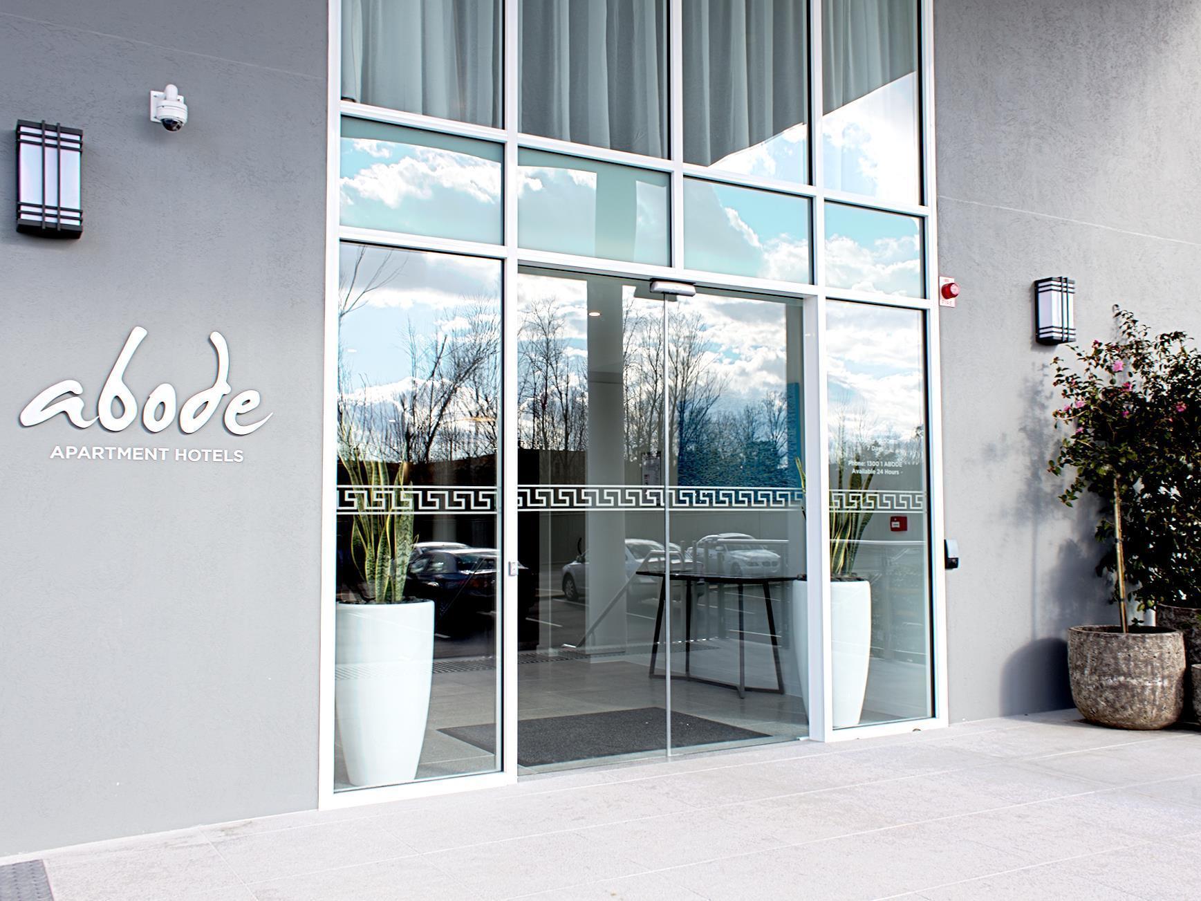 Abode Narrabundah Hotel Canberra Exterior foto