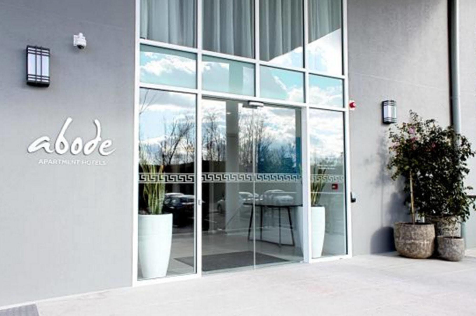 Abode Narrabundah Hotel Canberra Exterior foto